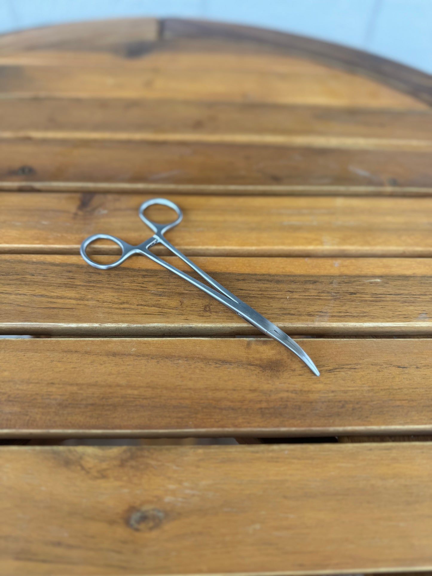 "Mosquitos" hook removal tool
