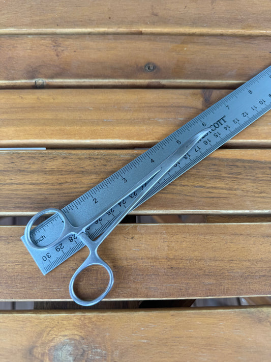"Mosquitos" hook removal tool